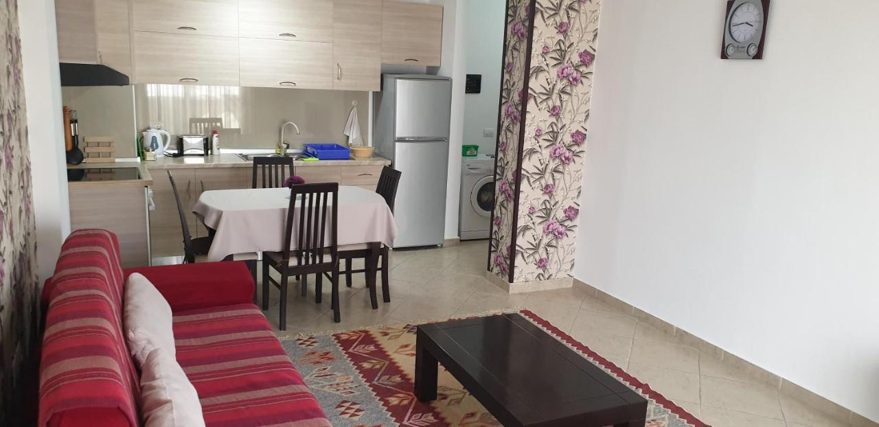 Comfort Apartments Fier Extérieur photo